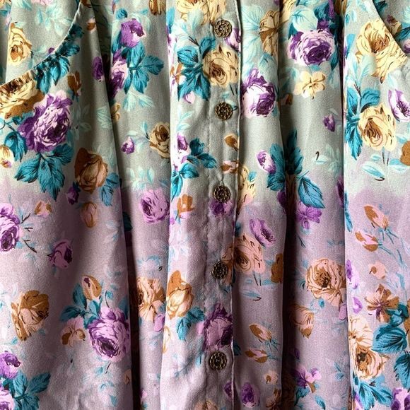 COPY - Very j Floral Skirt with Button Detail Size L - Picture 3 of 8